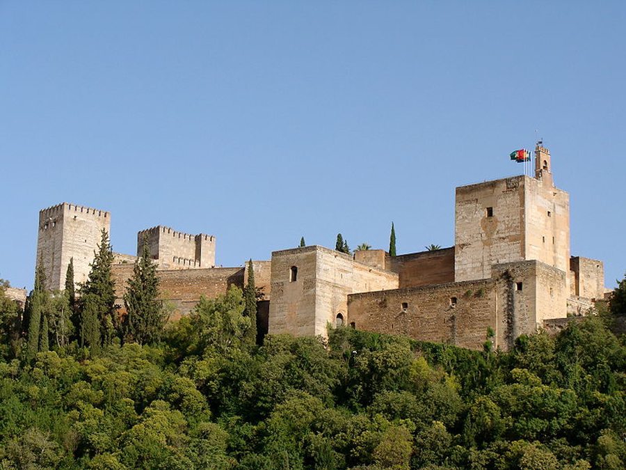 Die Alcazaba von Alhambra (Bild: Jebulon, Wikimedia, CC)