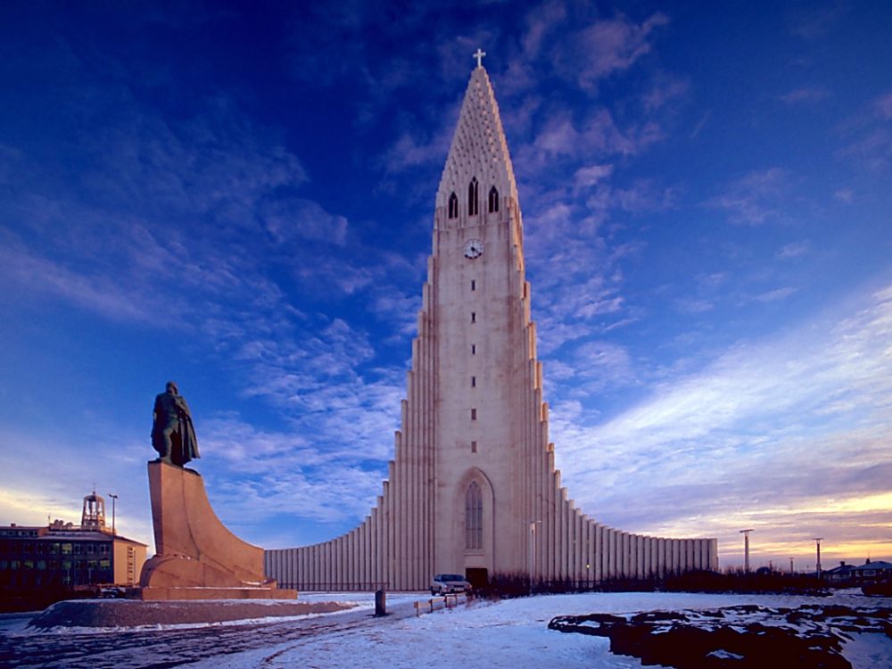 Halgrimskirche in Reykjavík, Island (Bild: Andreas Tille; Wikimedia, CC)