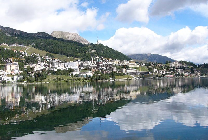 Blick auf St. Moritz (Bild: Bonza, Wikimedia, CC)
