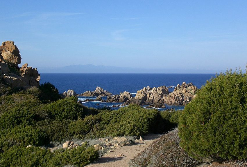 Costa Paradiso – ein kleines Paradies in Sardinien(Bild: Gianni Careddu, Wikimedia, CC)