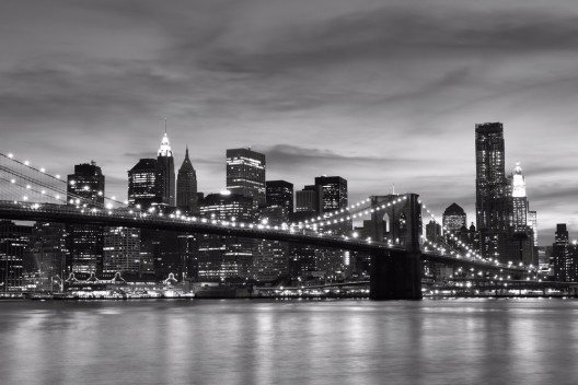 Skyline Manhattans in der Nacht (Bild: © Joshua Haviv - shutterstock.com)