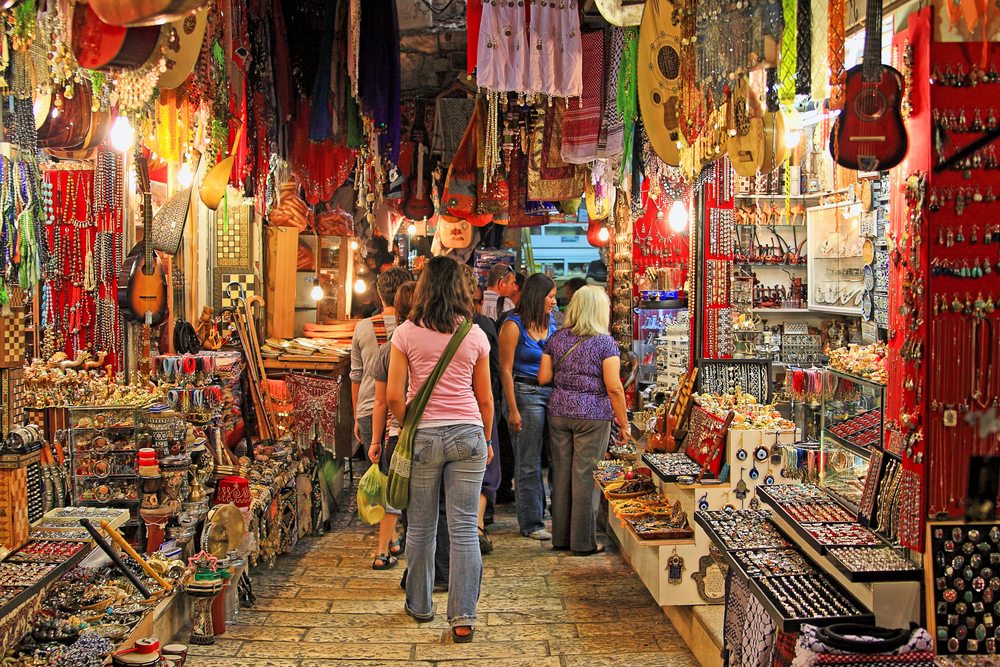 Orientalischer Markt in der Jerusalemer Altstadt (Bild: Rostislav Glinsky, shutterstock.com)